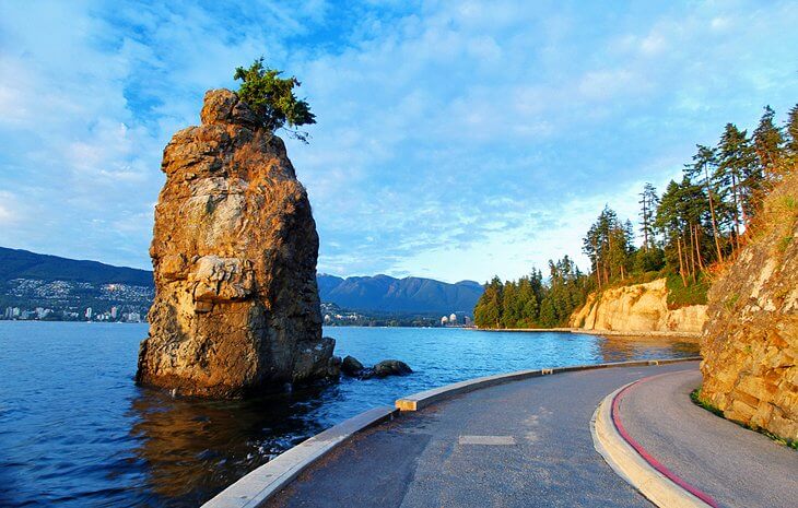 canada-vancouver-stanley-park-seawall